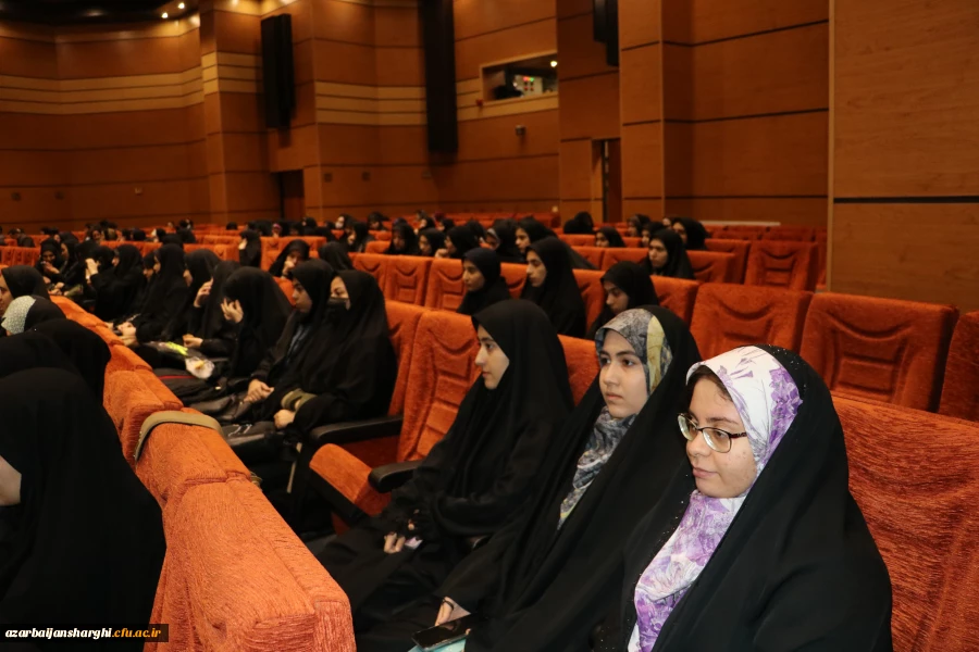 معلمان و مربیان پرورشی، نقش بسیار مهمی در آگاه سازی برای انتخاب اصلح در انتخابات دارند 36