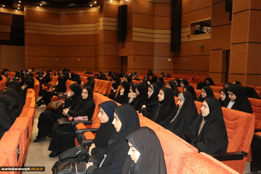 معلمان و مربیان پرورشی، نقش بسیار مهمی در آگاه سازی برای انتخاب اصلح در انتخابات دارند 38