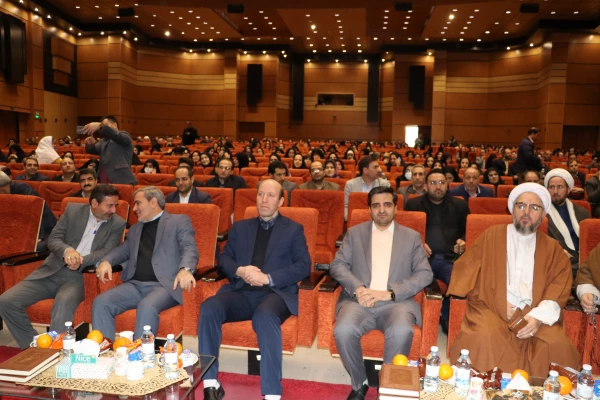 معلمان و مربیان پرورشی، نقش بسیار مهمی در آگاه سازی برای انتخاب اصلح در انتخابات دارند 49