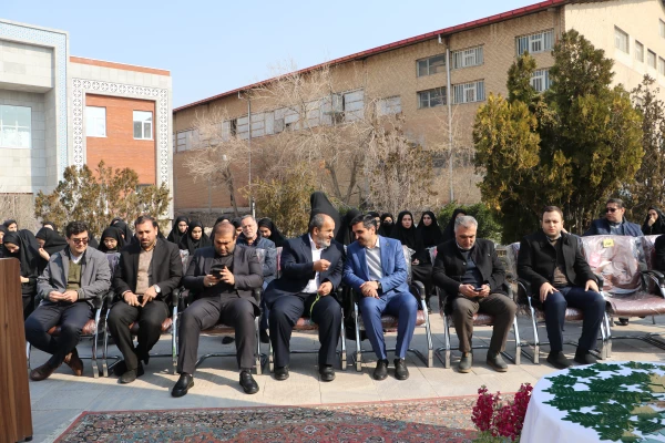 غرس نهال  با هدف پردیس سبز و گرامیداشت یاد و خاطره شهدای دانشجو معلم در دانشگاه فرهنگیان آذربایجان شرقی 5