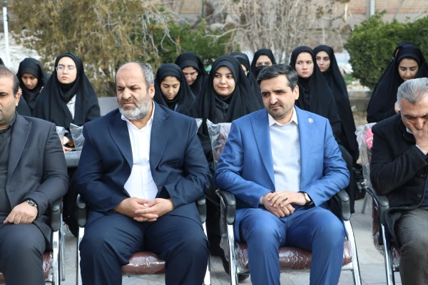 غرس نهال  با هدف پردیس سبز و گرامیداشت یاد و خاطره شهدای دانشجو معلم در دانشگاه فرهنگیان آذربایجان شرقی 9