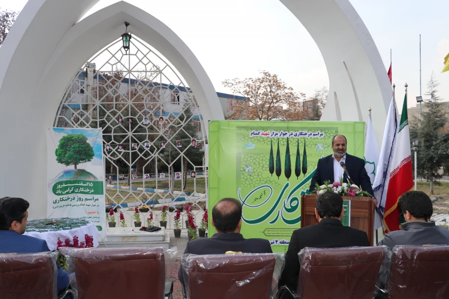 غرس نهال  با هدف پردیس سبز و گرامیداشت یاد و خاطره شهدای دانشجو معلم در دانشگاه فرهنگیان آذربایجان شرقی 13