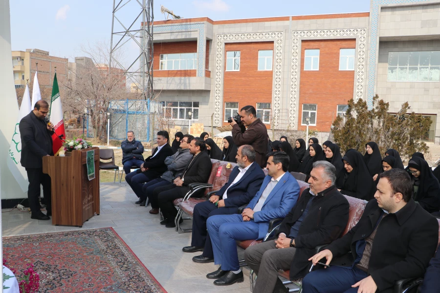 غرس نهال  با هدف پردیس سبز و گرامیداشت یاد و خاطره شهدای دانشجو معلم در دانشگاه فرهنگیان آذربایجان شرقی 17