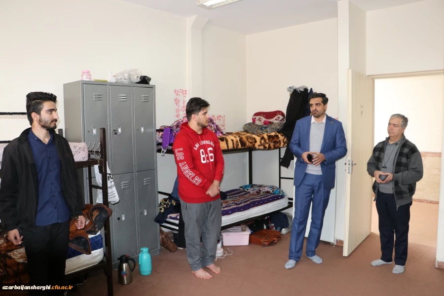 بازدید رییس دانشگاه فرهنگیان استان آذربایجان شرقی بصورت سرزده از خوابگاه دانشجویی شهید مدرس 3