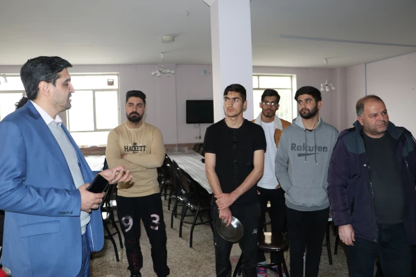 بازدید رییس دانشگاه فرهنگیان استان آذربایجان شرقی بصورت سرزده از خوابگاه دانشجویی شهید مدرس 12