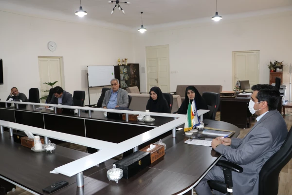 برگزاری جلسه شورای آموزش استان 8