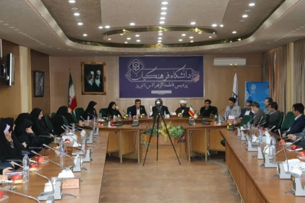 تجلیل از فرزندان شاهد دانشگاه در 22 اسفند روز بزرگداشت شهدا  37