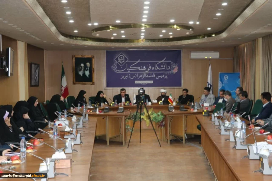 تجلیل از فرزندان شاهد دانشگاه در 22 اسفند روز بزرگداشت شهدا  37