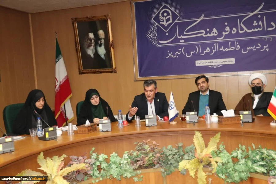 تجلیل از فرزندان شاهد دانشگاه در 22 اسفند روز بزرگداشت شهدا  42