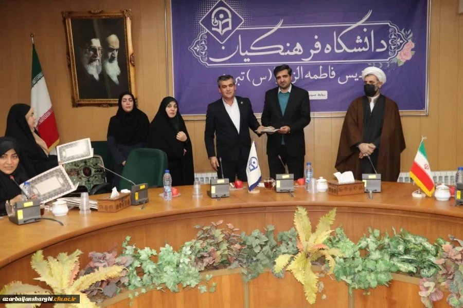 تجلیل از فرزندان شاهد دانشگاه در 22 اسفند روز بزرگداشت شهدا  46