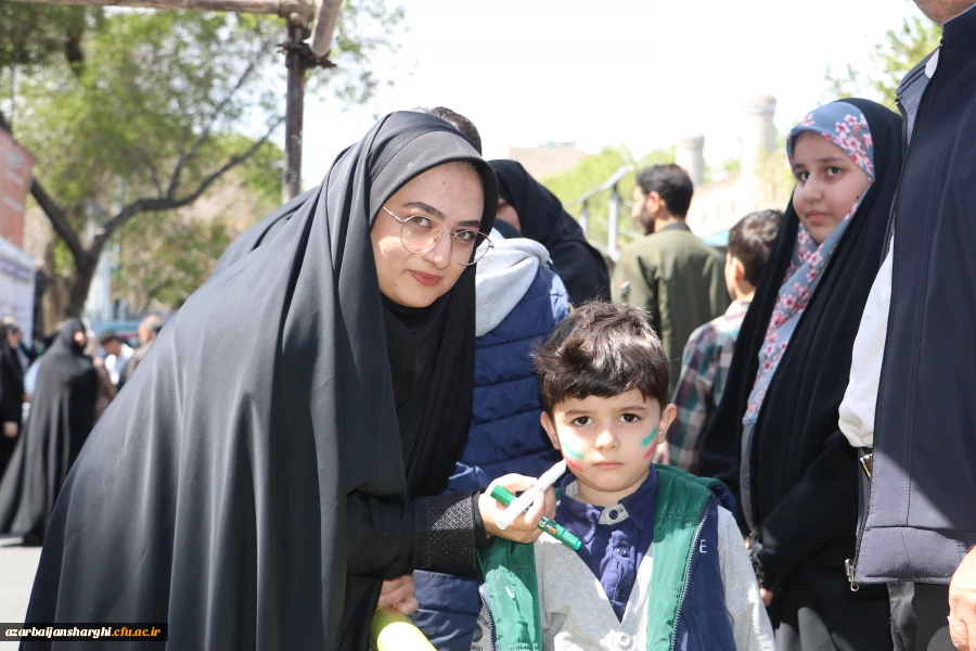 حضور گسترده اساتید ، کارکنان و  دانشجو معلمان دانشگاه فرهنگیان استان آذربایجان شرقی در راهپیمایی  روز قدس  19