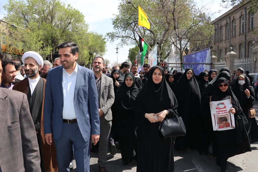 حضور گسترده اساتید ، کارکنان و  دانشجو معلمان دانشگاه فرهنگیان استان آذربایجان شرقی در راهپیمایی  روز قدس  10