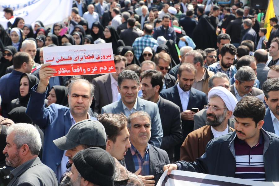 حضور گسترده اساتید ، کارکنان و  دانشجو معلمان دانشگاه فرهنگیان استان آذربایجان شرقی در راهپیمایی  روز قدس  12