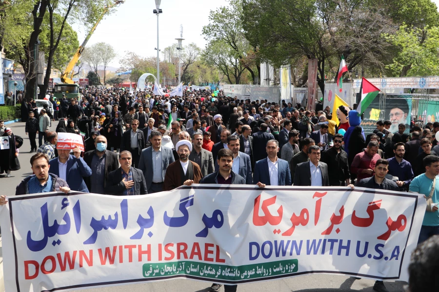 حضور گسترده اساتید ، کارکنان و  دانشجو معلمان دانشگاه فرهنگیان استان آذربایجان شرقی در راهپیمایی  روز قدس  17