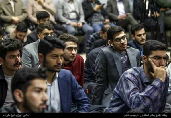 دیدار صمیمی استاندار آذربایجان شرقی با تشکل های دانشجویی استان  9