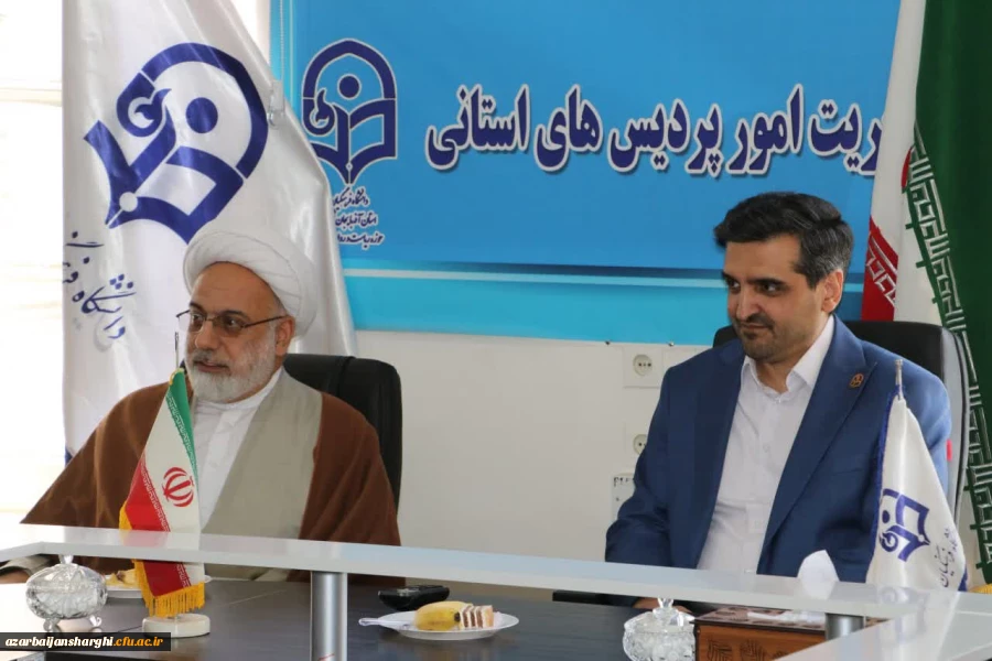 تصاویر دیدار نوروزی و عید سعید فطر ریاست و و هیئت رئیسه با اساتید محترم و همکاران عزیز  8