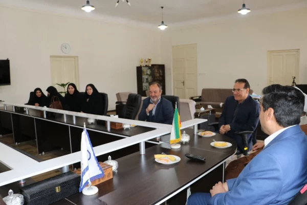 تصاویر دیدار نوروزی و عید سعید فطر ریاست و و هیئت رئیسه با اساتید محترم و همکاران عزیز  10