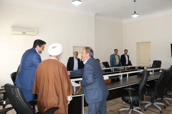 تصاویر دیدار نوروزی و عید سعید فطر ریاست و و هیئت رئیسه با اساتید محترم و همکاران عزیز  12