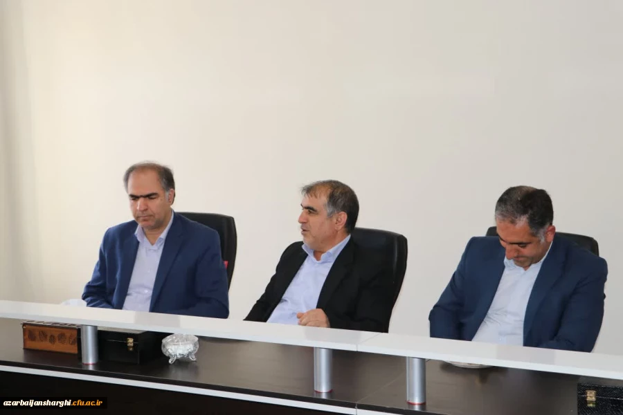 تصاویر دیدار نوروزی و عید سعید فطر ریاست و و هیئت رئیسه با اساتید محترم و همکاران عزیز  16