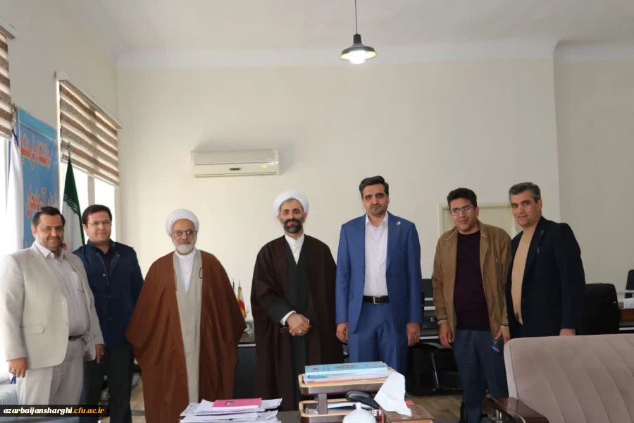 تصاویر دیدار نوروزی و عید سعید فطر ریاست و و هیئت رئیسه با اساتید محترم و همکاران عزیز  20