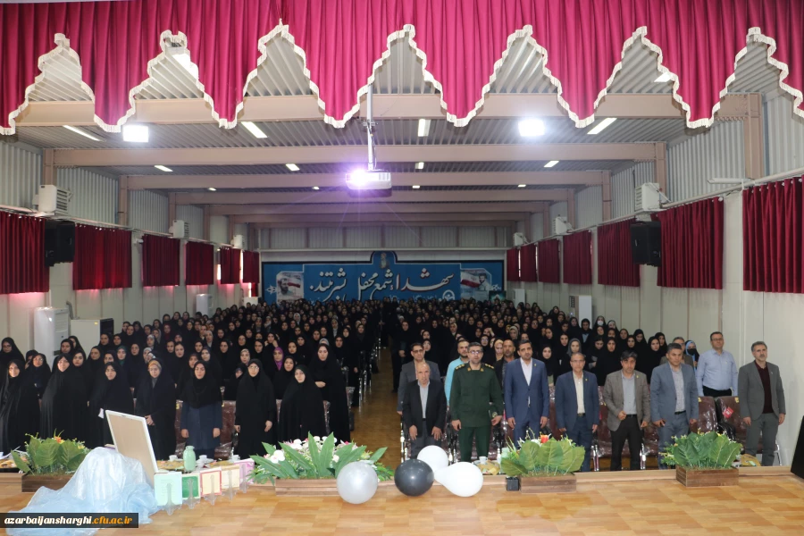 برگزاری مراسم بزرگداشت مقام معلم و گرامیداشت هفته سرآمدی آموزش در استان آذربایجان شرقی 4