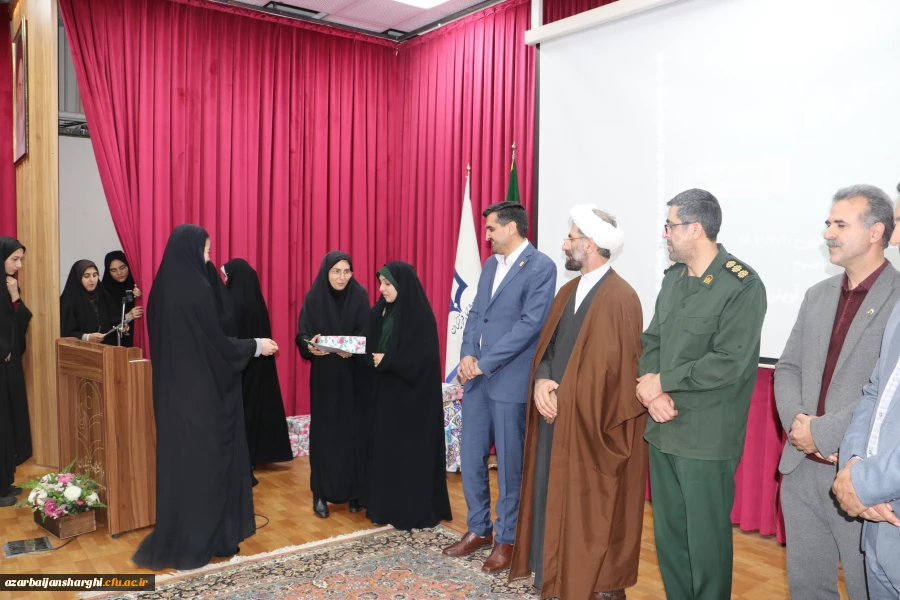 برگزاری مراسم بزرگداشت مقام معلم و گرامیداشت هفته سرآمدی آموزش در استان آذربایجان شرقی 9