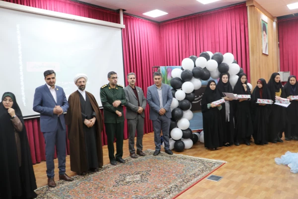 برگزاری مراسم بزرگداشت مقام معلم و گرامیداشت هفته سرآمدی آموزش در استان آذربایجان شرقی 17