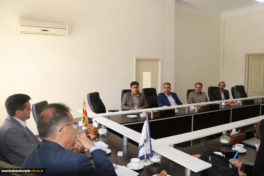 جلسه هماهنگی و پیگیری استفاده از سامانه آموزش عالی (HES) در دانشگاه فرهنگیان آذربایجان شرقی  2