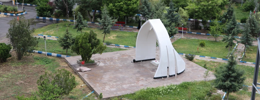مزار شهید گمنام  دانشگاه فرهنگیان استان آذربایجان شرقی 2