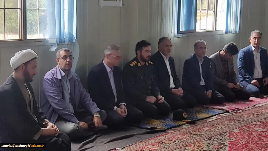 مراسم گرامیداشت مقام معلم و سرآمدی آموزش در  مرکز سراب  11