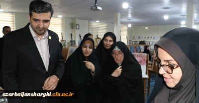 به همت واحد فرهنگی و انجمن هنر پردیس الزهرا صورت گرفت .

افتتاح یازدهمین نمایشگاه آثار هنری دانشجو معلمان و اساتید  دانشگاه فرهنگیان آذربایجان شرقی