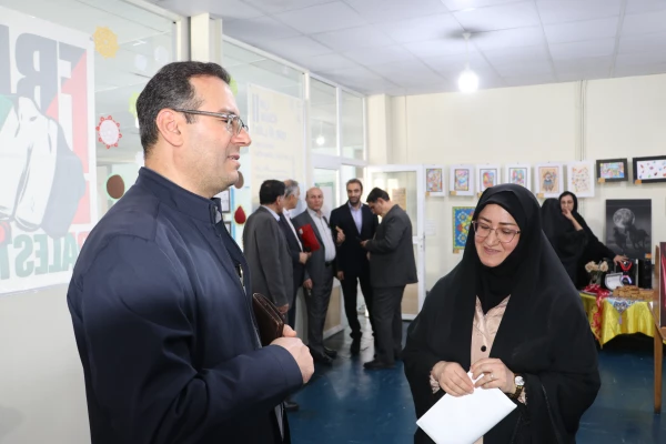 افتتاح یازدهمین نمایشگاه آثار هنری دانشجو معلمان و اساتید  دانشگاه فرهنگیان آذربایجان شرقی 4