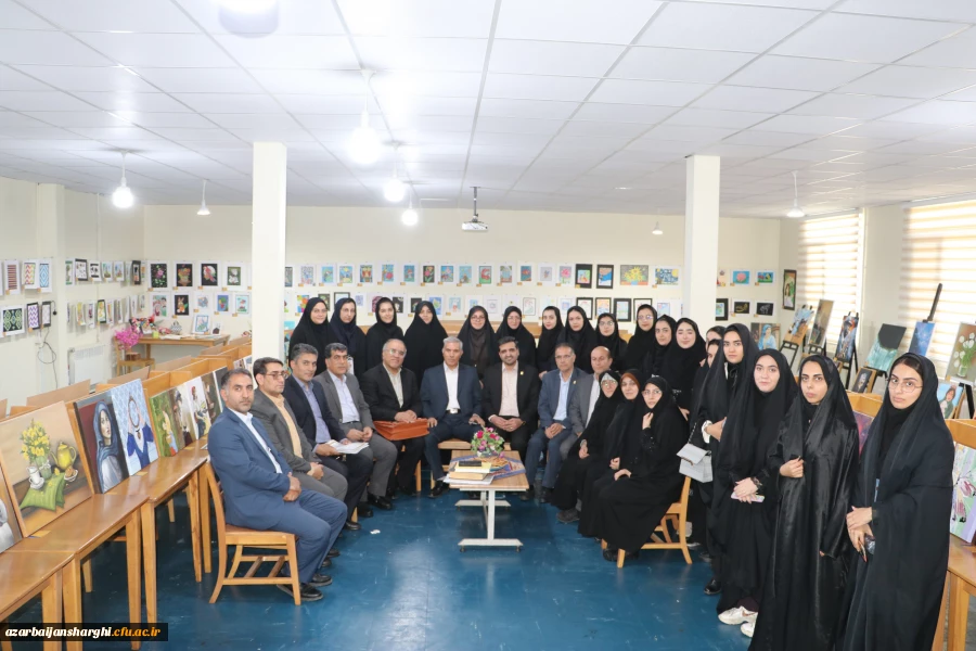 افتتاح یازدهمین نمایشگاه آثار هنری دانشجو معلمان و اساتید  دانشگاه فرهنگیان آذربایجان شرقی 8