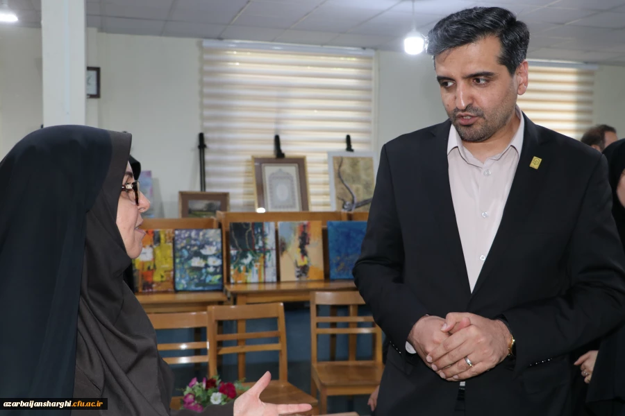 افتتاح یازدهمین نمایشگاه آثار هنری دانشجو معلمان و اساتید  دانشگاه فرهنگیان آذربایجان شرقی 16