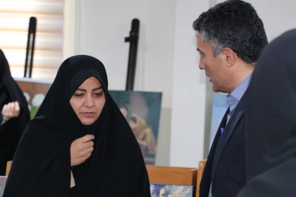 افتتاح یازدهمین نمایشگاه آثار هنری دانشجو معلمان و اساتید  دانشگاه فرهنگیان آذربایجان شرقی 18