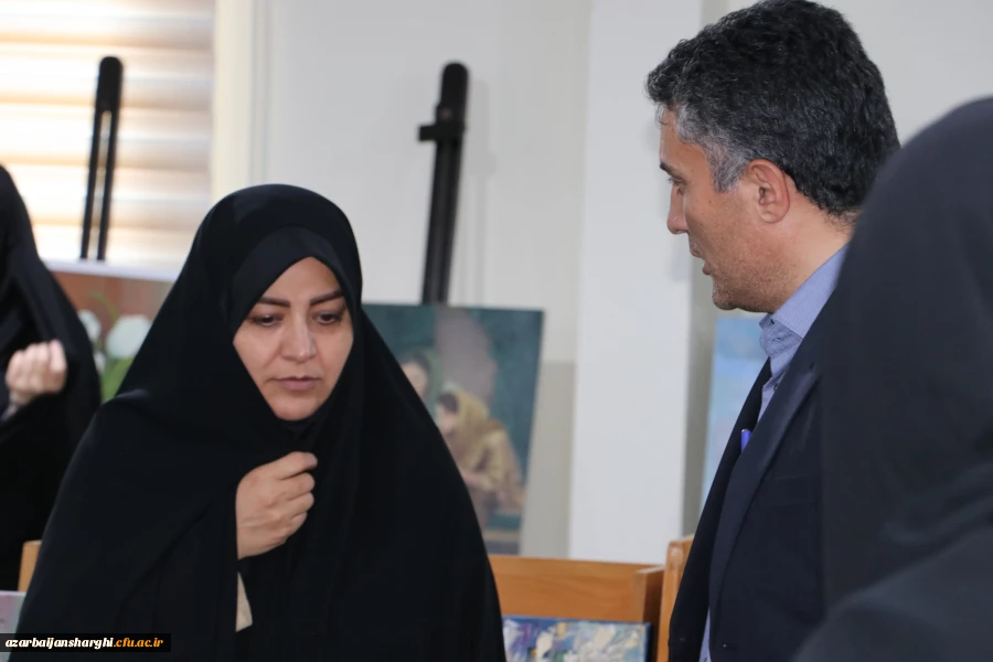 افتتاح یازدهمین نمایشگاه آثار هنری دانشجو معلمان و اساتید  دانشگاه فرهنگیان آذربایجان شرقی 18