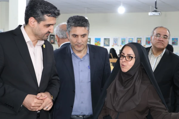 افتتاح یازدهمین نمایشگاه آثار هنری دانشجو معلمان و اساتید  دانشگاه فرهنگیان آذربایجان شرقی 19