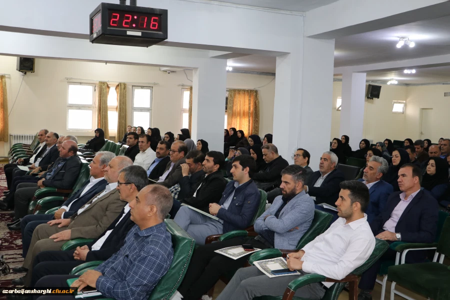 همایش بزرگ 600 تن از مدیران ،معلمان و دبیران راهنمای  کارورزی استان آذربایجان شرقی 7
