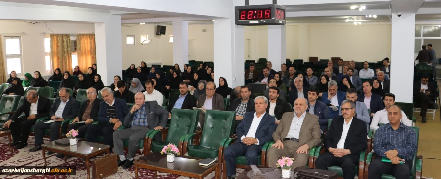 همایش بزرگ 600 تن از مدیران ،معلمان و دبیران راهنمای  کارورزی استان آذربایجان شرقی 14