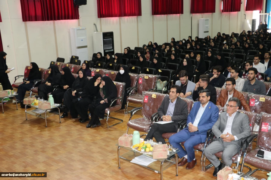 همایش آشنایی با نانوفناوران و مسابقه ملی نانو در دانشگاه فرهنگیان استان آذربایجان شرقی برگزار شد. 10