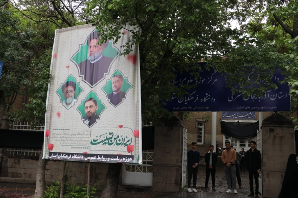 وداغ با شهیدان خدمت در تبریز 5