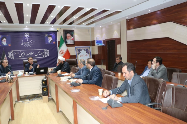 جلسه ی هم اندیشی اساتید و نخبگان دانشگاه فرهنگیان استان آذربایجان شرقی 5