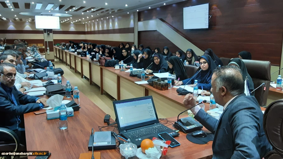  نخستین دوره آموزشی تربیت ارزیاب حرفه ای اساتید دانشگاه فرهنگیان استان  آذربایجان شرقی  17