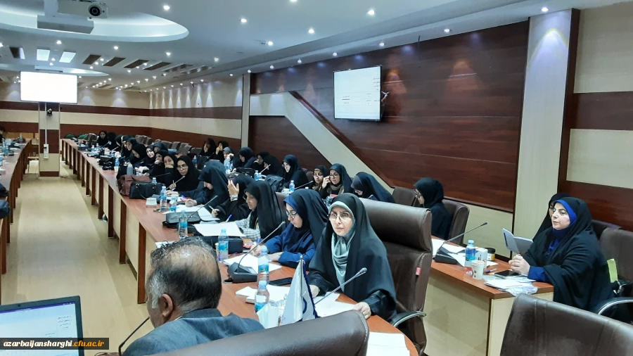  نخستین دوره آموزشی تربیت ارزیاب حرفه ای اساتید دانشگاه فرهنگیان استان  آذربایجان شرقی  20