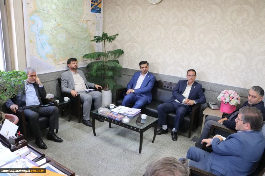 جلسه رفع کمبود فضاهای آموزشی دانشگاه فرهنگیان در استانداری آذربایجان شرقی 2