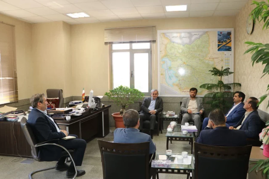 جلسه رفع کمبود فضاهای آموزشی دانشگاه فرهنگیان در استانداری آذربایجان شرقی 7