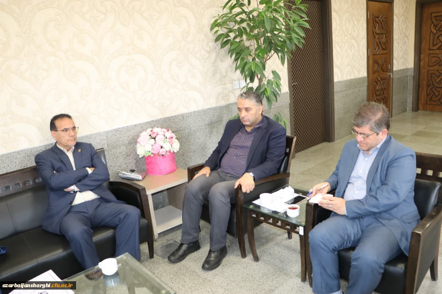 جلسه رفع کمبود فضاهای آموزشی دانشگاه فرهنگیان در استانداری آذربایجان شرقی 15