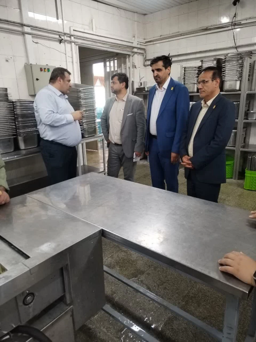 بازدید از از سلف سرویس  دانشگاه تبریز در جهت صنعتی کردن آشپزخانه های  پردیس های دانشگاه فرهنگیان 3