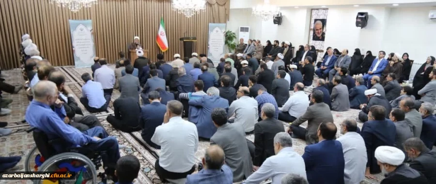 دیدار صمیمی جمعی از دانشگاهیان دانشگاه های استان با نماینده ولی فقیه در آذربایجان شرقی 19