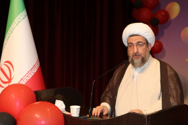 معلمان از سخت گیری ها و تلخی های بی مورد نسبت به دانش آموزان برحذر باشند 3